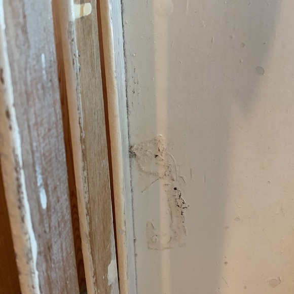 Vintage painted wooden rustic cupboard shelf. - Picture 7 of 12